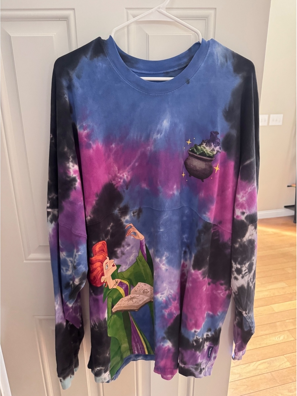 Disney Parks Hocus Pocus “Tonight We Fly” Tie Dye Spirit Jersey XXL